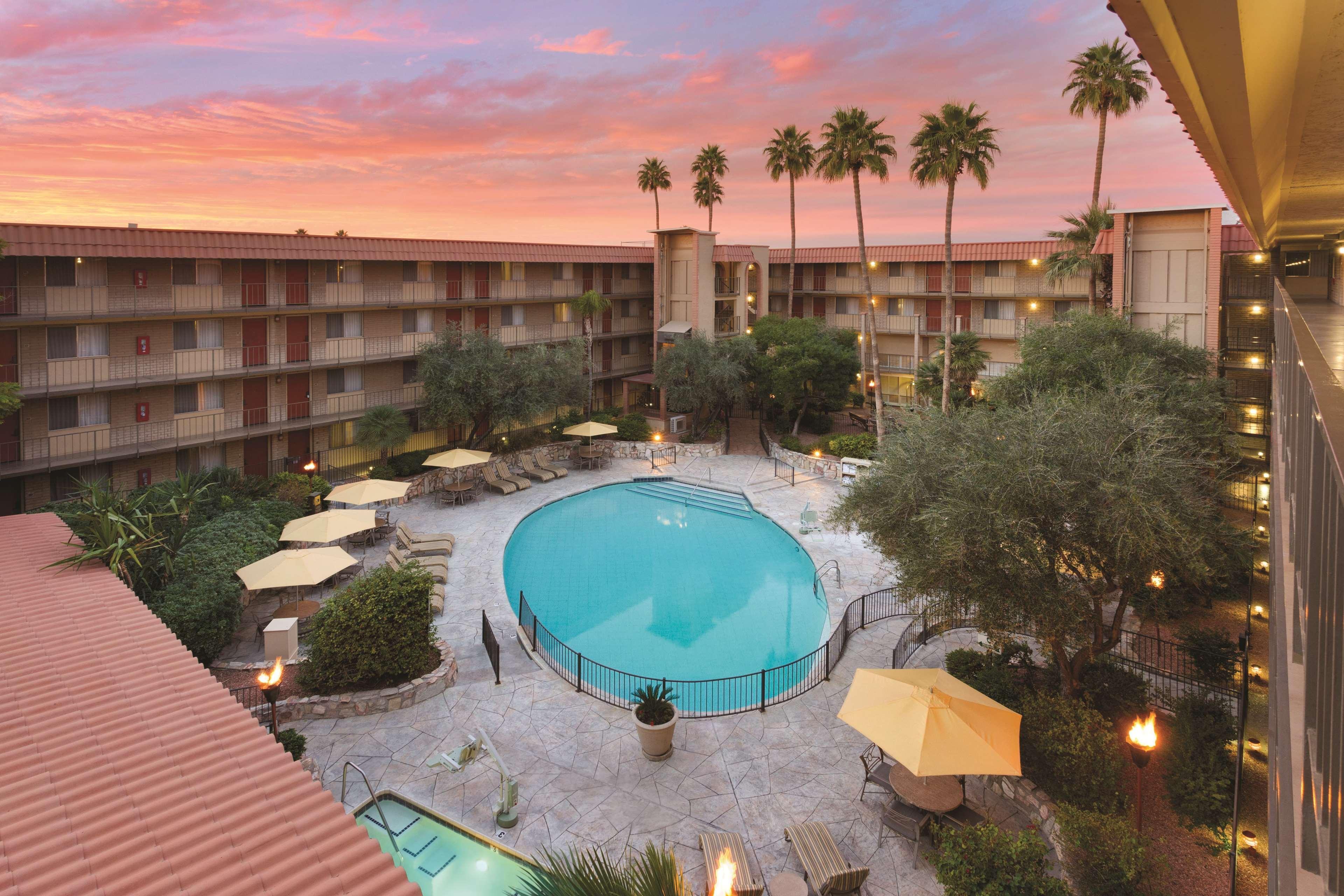 Motel 6 Phoenix, Az - Sky Harbor Exterior foto